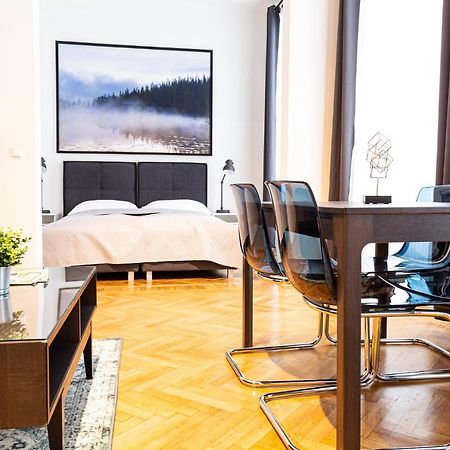 Apartment Lindengasse Vienna Exterior photo