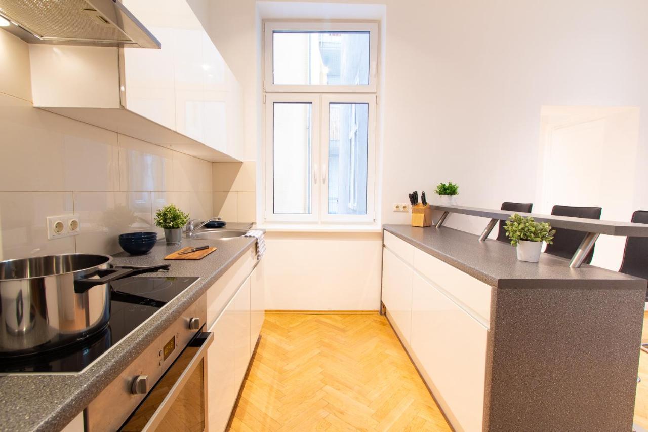Apartment Lindengasse Vienna Exterior photo